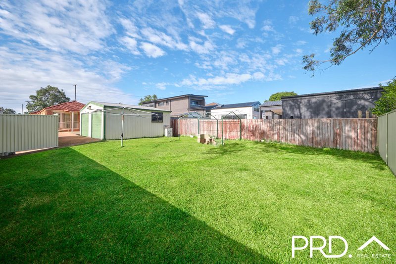 Photo - 52 Lucas Road, East Hills NSW 2213 - Image 9