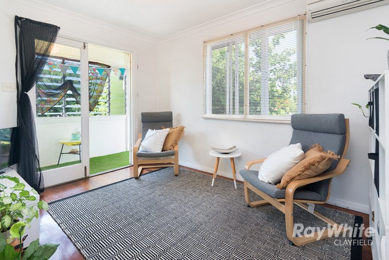 Photo - 52 Lukin Street, Clayfield QLD 4011 - Image 4