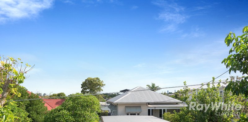 Photo - 52 Lukin Street, Clayfield QLD 4011 - Image 13