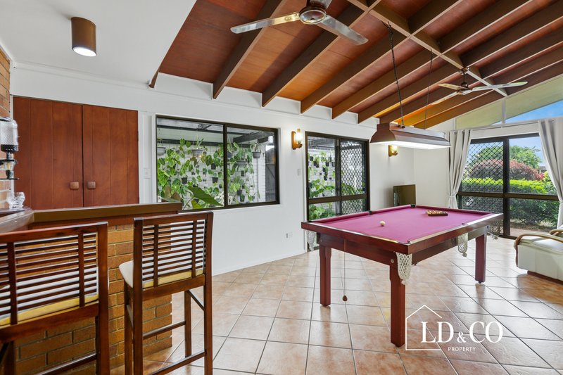 Photo - 52 Mansfield Drive, Beaconsfield QLD 4740 - Image 3