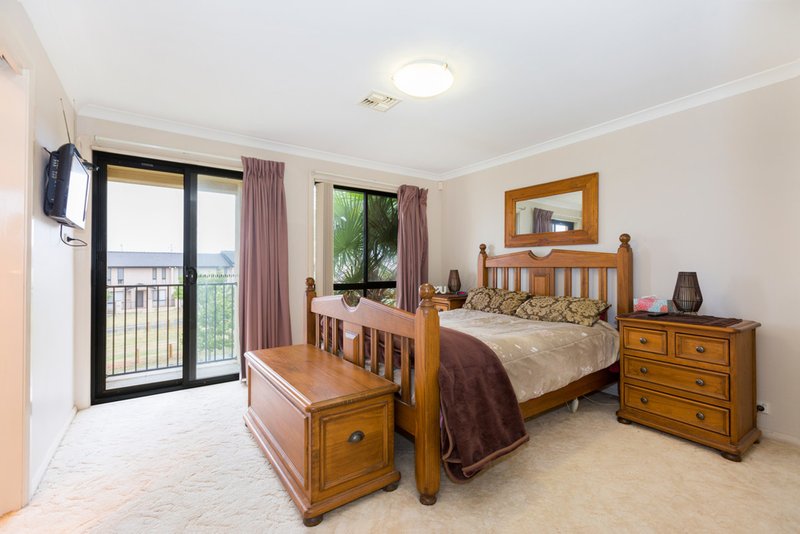 Photo - 52 Mary Gillespie Avenue, Gungahlin ACT 2912 - Image 10