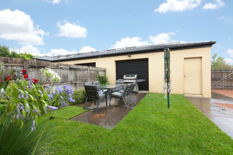 Photo - 52 Mary Gillespie Avenue, Gungahlin ACT 2912 - Image 17