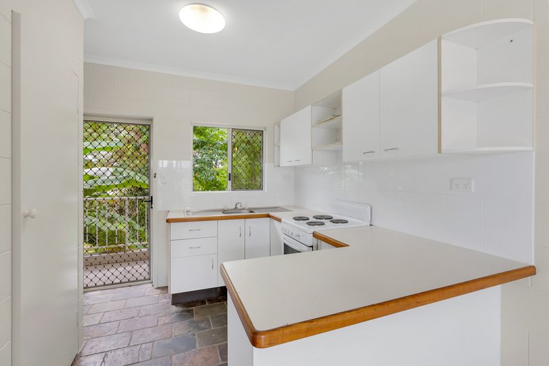 Photo - 5/2 Mayers Street, Manunda QLD 4870 - Image 2