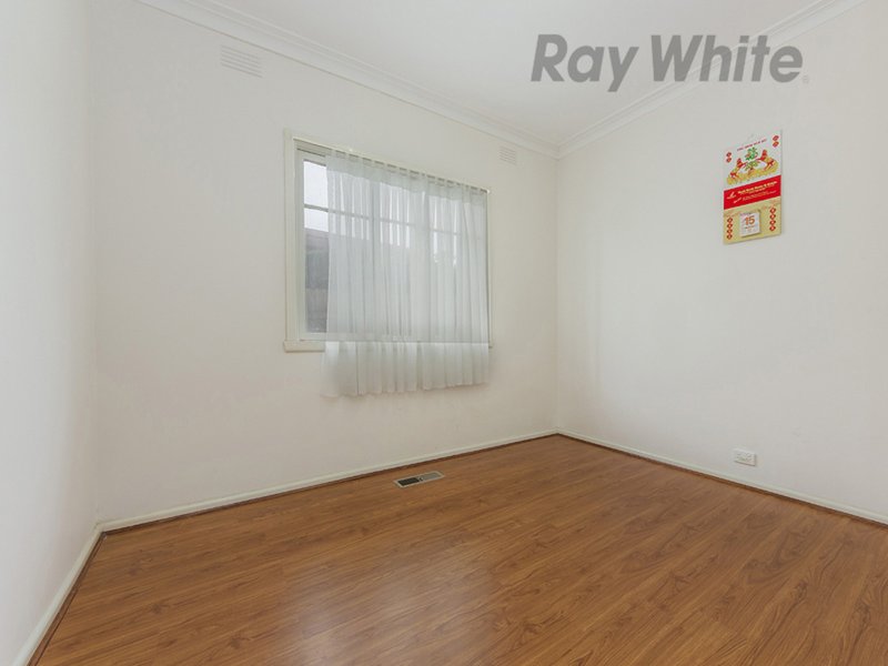 Photo - 52 Mcarthur Avenue, St Albans VIC 3021 - Image 8