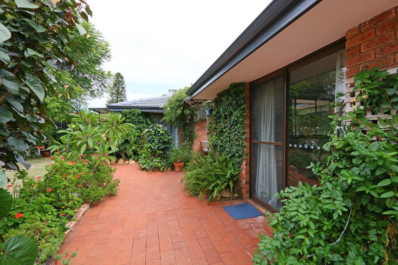 52 Mccombe , Samson WA 6163