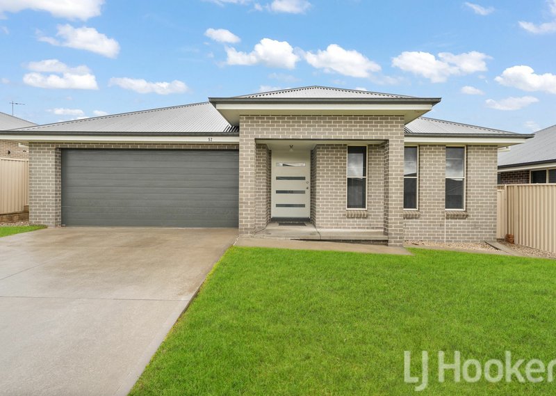 Photo - 52 Mendel Drive, Kelso NSW 2795 - Image 1