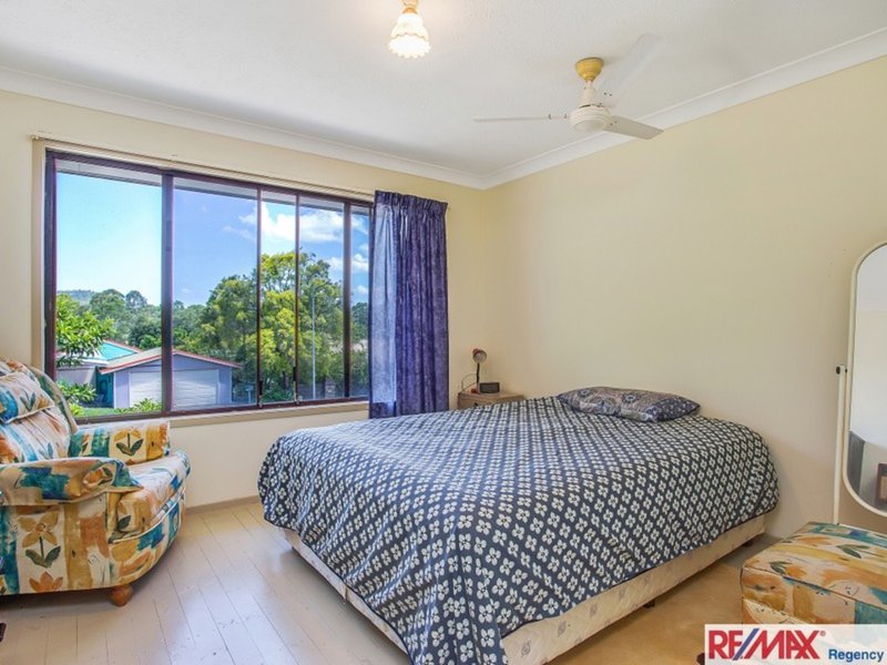 Photo - 52 Merloo Dr , Nerang QLD 4211 - Image 9