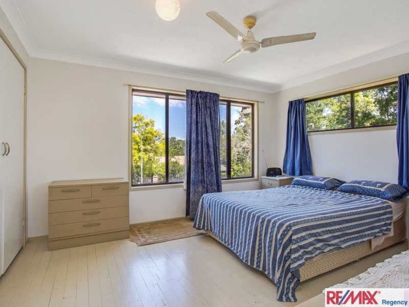 Photo - 52 Merloo Dr , Nerang QLD 4211 - Image 10