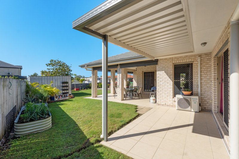 Photo - 52 Mossman Way, Sandstone Point QLD 4511 - Image 11