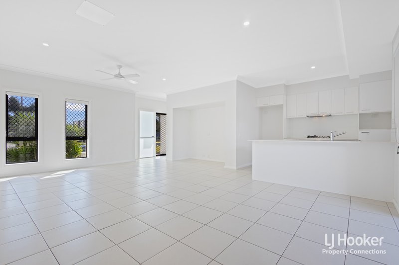 Photo - 52 Napier Avenue, Mango Hill QLD 4509 - Image 3