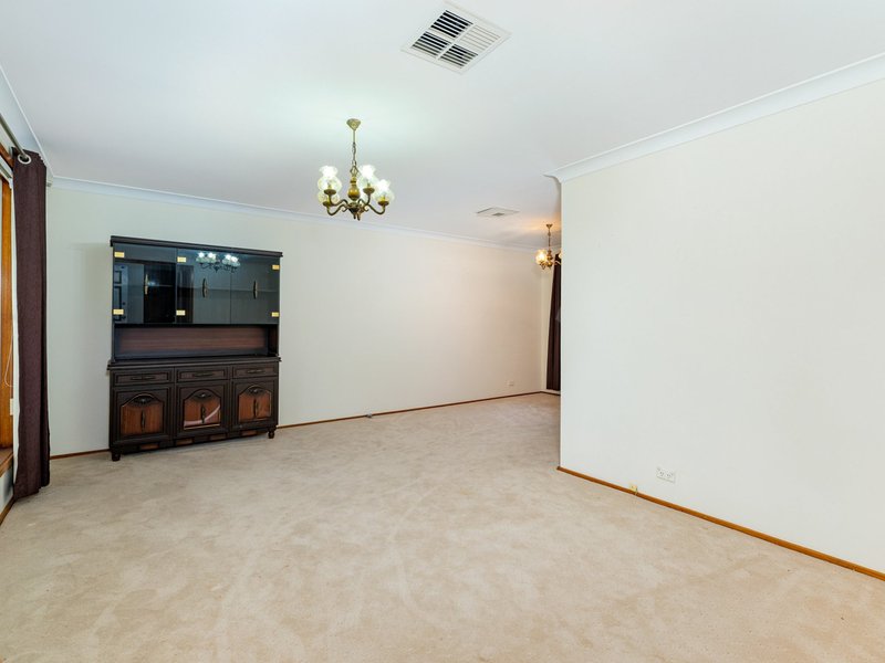 Photo - 52 Newham Drive, Cambridge Gardens NSW 2747 - Image 2