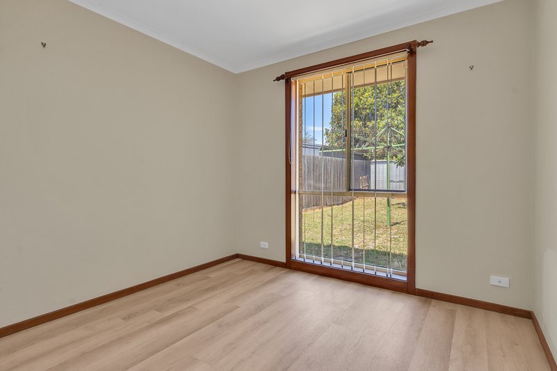 Photo - 52 Nicklaus Drive, Hoppers Crossing VIC 3029 - Image 6