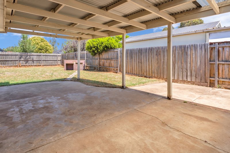 Photo - 52 Nicklaus Drive, Hoppers Crossing VIC 3029 - Image 9