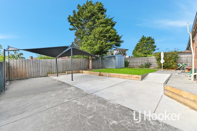 Photo - 52 Oaktree Drive, Hampton Park VIC 3976 - Image 18