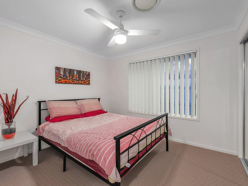 Photo - 52 Overlea Street, Nudgee QLD 4014 - Image 15