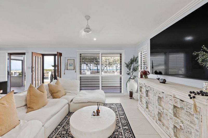 Photo - 52 Pacific Esplanade, Slade Point QLD 4740 - Image 6