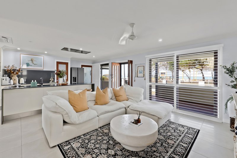 Photo - 52 Pacific Esplanade, Slade Point QLD 4740 - Image 7