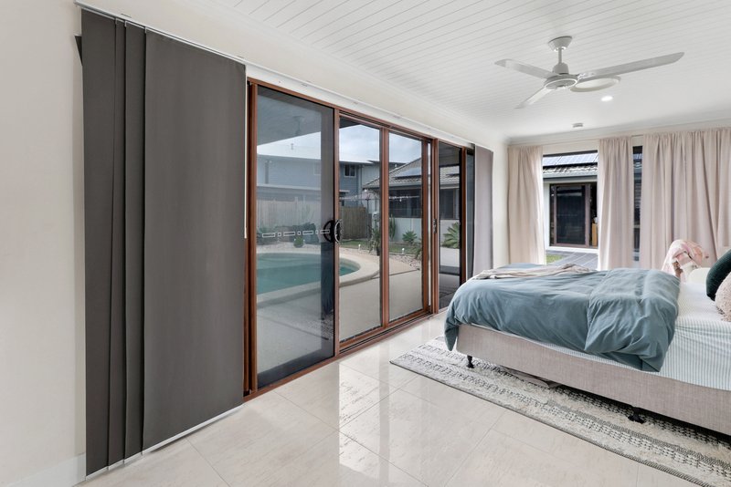 Photo - 52 Pacific Esplanade, Slade Point QLD 4740 - Image 25