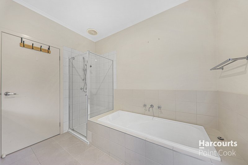 Photo - 52 Palmer Avenue, Point Cook VIC 3030 - Image 16