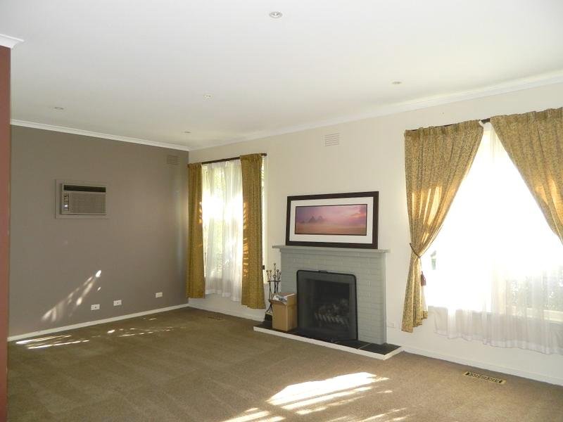 Photo - 52 Parkmore Road, Forest Hill VIC 3131 - Image 5