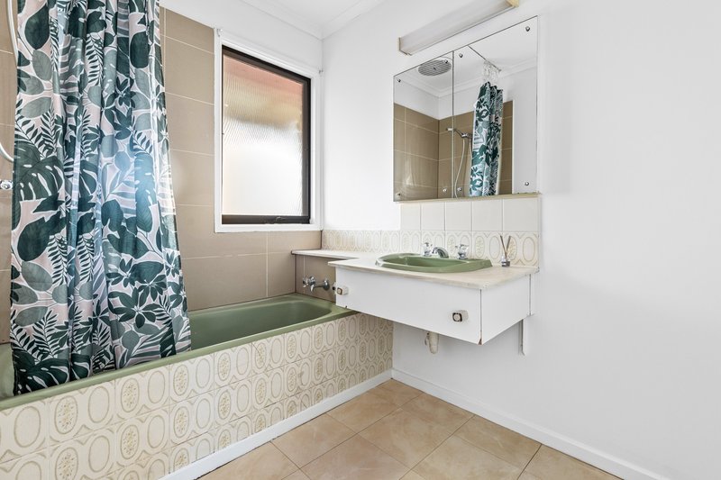Photo - 52 Parramatta Road, Werribee VIC 3030 - Image 8