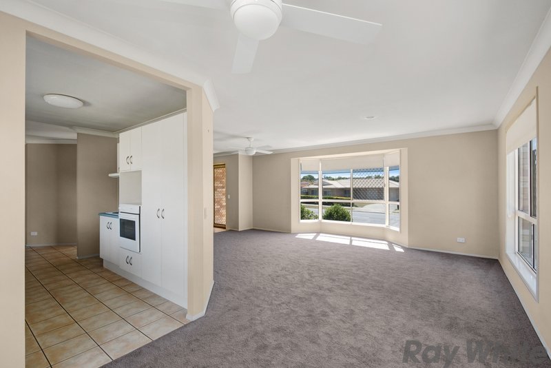 Photo - 52 Parsons Boulevard, Deception Bay QLD 4508 - Image 3