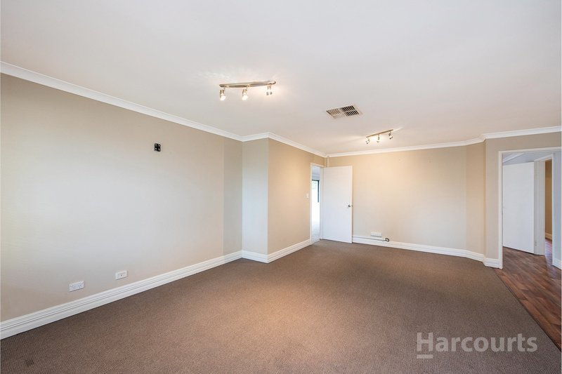 Photo - 52 Pebble Beach Boulevard, Meadow Springs WA 6210 - Image 7