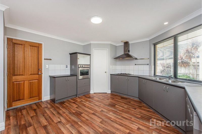 Photo - 52 Pebble Beach Boulevard, Meadow Springs WA 6210 - Image 11