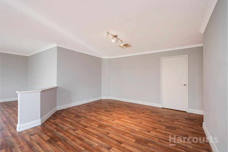 Photo - 52 Pebble Beach Boulevard, Meadow Springs WA 6210 - Image 14