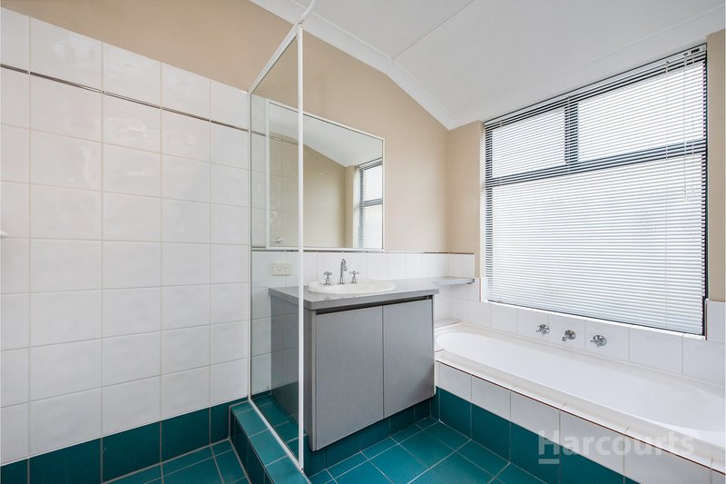Photo - 52 Pebble Beach Boulevard, Meadow Springs WA 6210 - Image 19