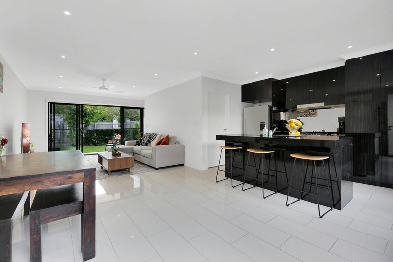 Photo - 52 Peninsula Drive, Robina QLD 4226 - Image 5