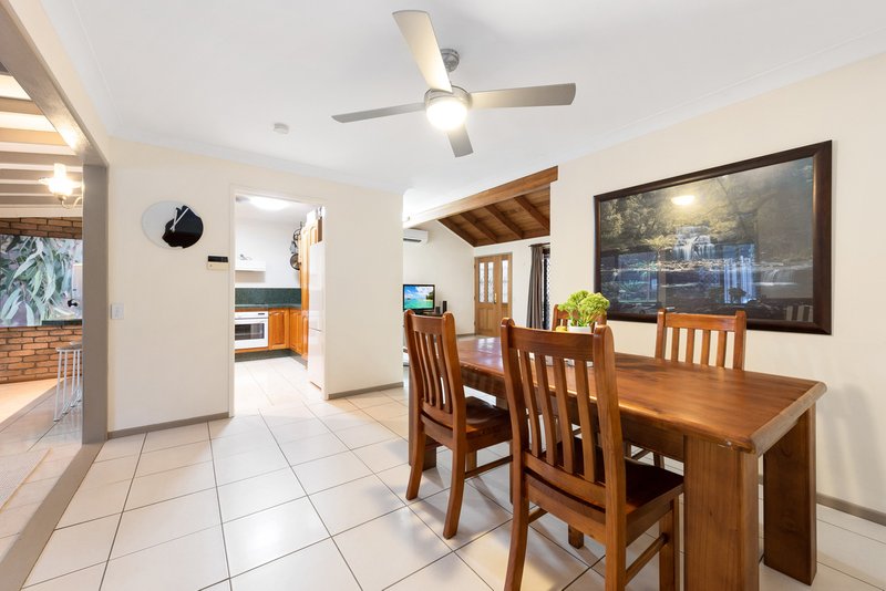 Photo - 52 Pimelea Street, Everton Hills QLD 4053 - Image 6