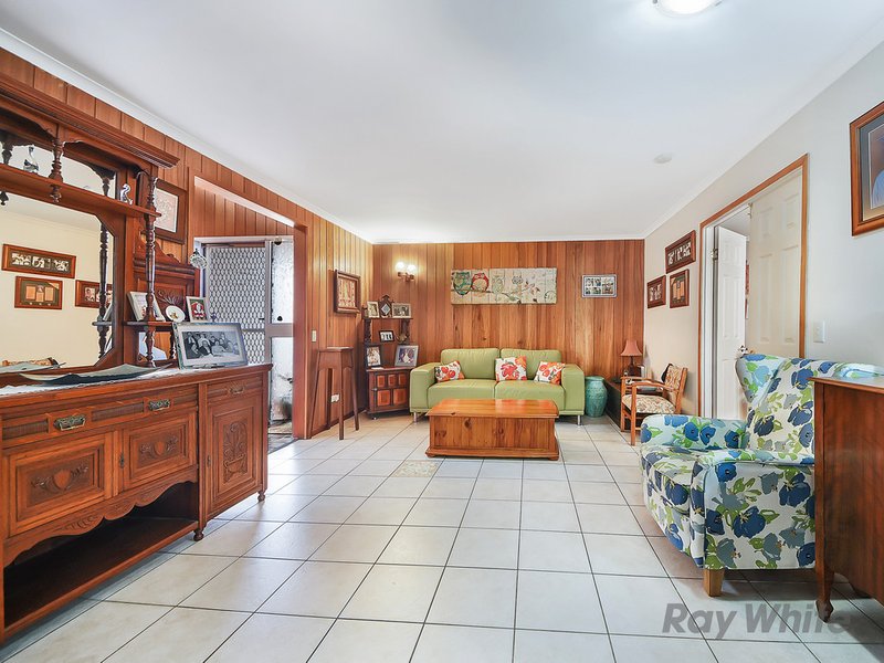 Photo - 52 Pirramurra Street, Bracken Ridge QLD 4017 - Image 9