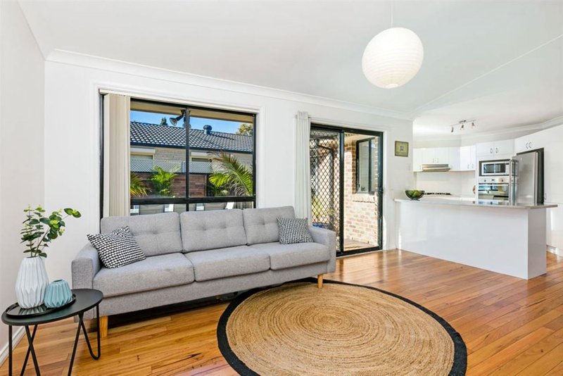 Photo - 52 Ponytail Drive, Stanhope Gardens NSW 2768 - Image 5