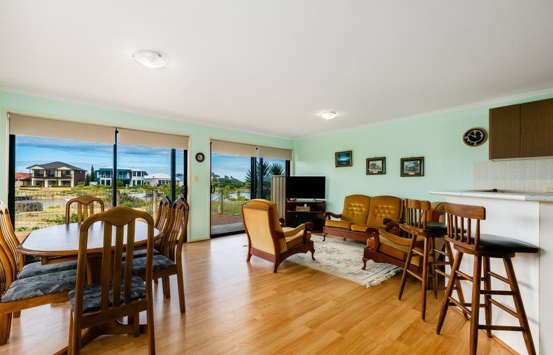 Photo - 52 Providence Place, Hindmarsh Island SA 5214 - Image 4