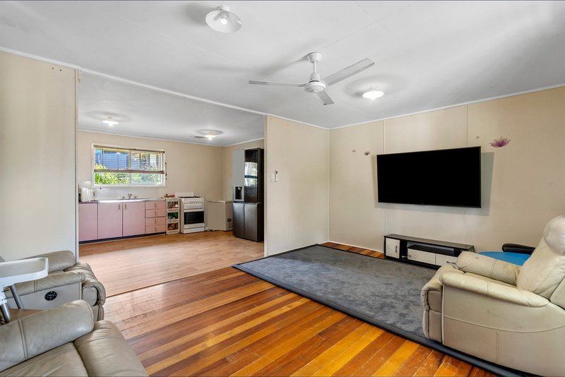 Photo - 52 Queens Road, Slacks Creek QLD 4127 - Image 4