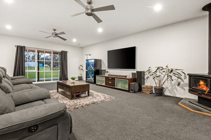 Photo - 52 Railway Road, Tyabb VIC 3913 - Image 9