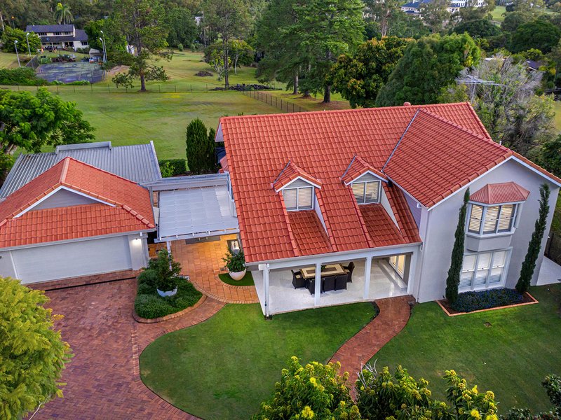 Photo - 52 Retreat Street, Bridgeman Downs QLD 4035 - Image 2