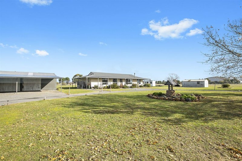 Photo - 52 Rose Hill Road, Mount Rowan VIC 3352 - Image 15