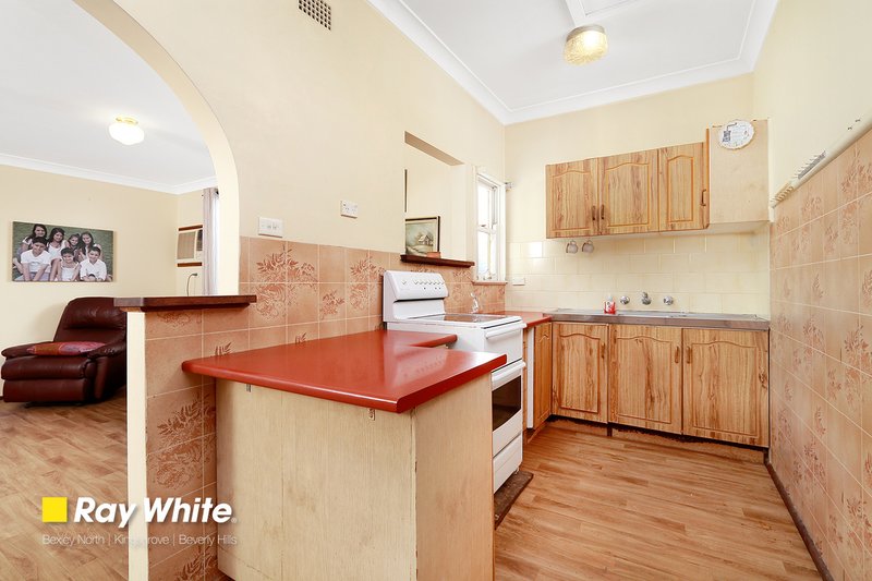 Photo - 52 Rosebank Avenue, Kingsgrove NSW 2208 - Image 4