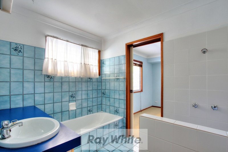 Photo - 52 Royena Court, Crestmead QLD 4132 - Image 7