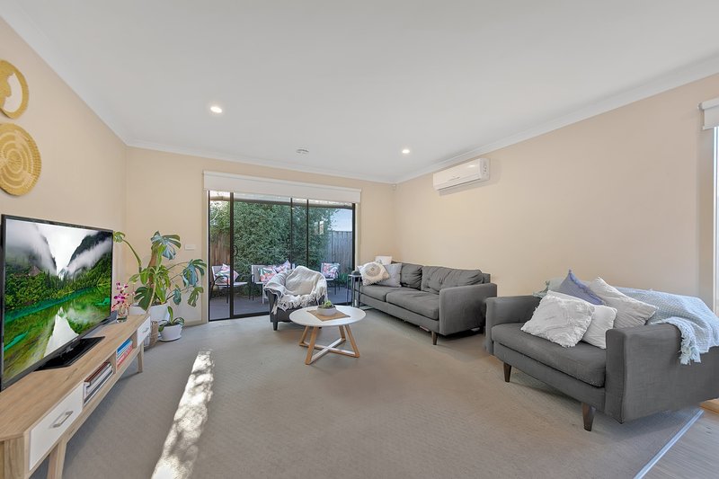 Photo - 52 Sackville Street, Mernda VIC 3754 - Image 4