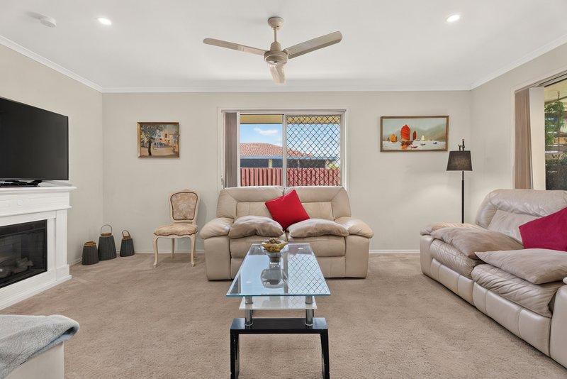 Photo - 52 Saint Joseph Drive, Urraween QLD 4655 - Image 6