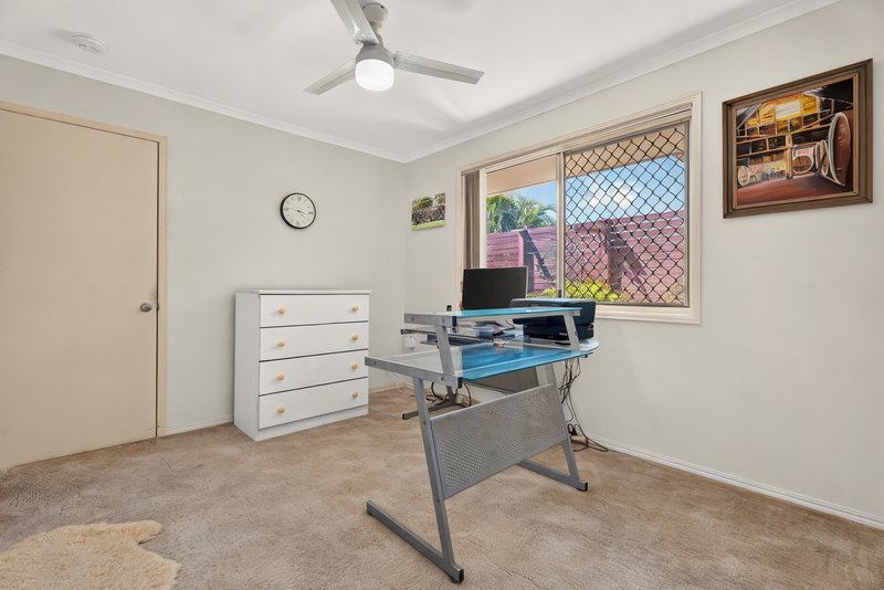 Photo - 52 Saint Joseph Drive, Urraween QLD 4655 - Image 11