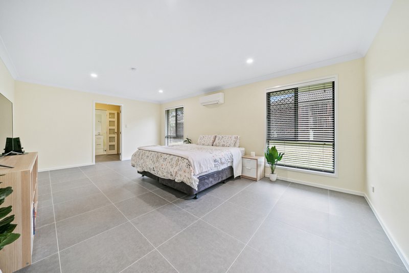 Photo - 52 Sanctuary Parkway, Waterford QLD 4133 - Image 5