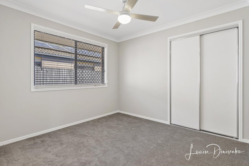 Photo - 52 Seaholly Crescent, Victoria Point QLD 4165 - Image 12