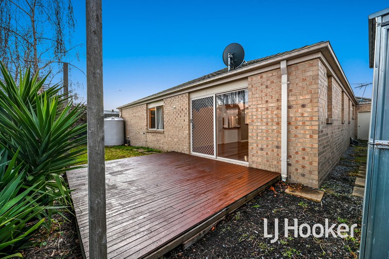 Photo - 52 Shearwater Drive, Pakenham VIC 3810 - Image 10