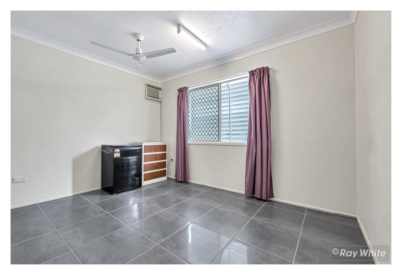 Photo - 52 Sheehy Street, Park Avenue QLD 4701 - Image 8