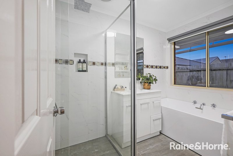 Photo - 52 Sherwood Road, Narre Warren South VIC 3805 - Image 15