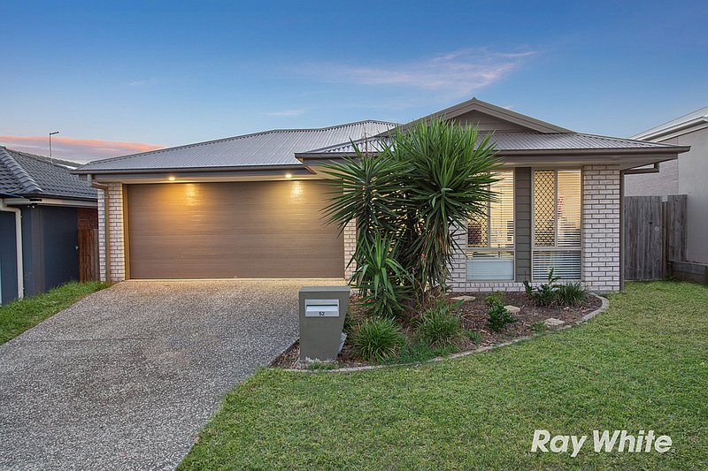 Photo - 52 Sienna Circuit, Yarrabilba QLD 4207 - Image 3